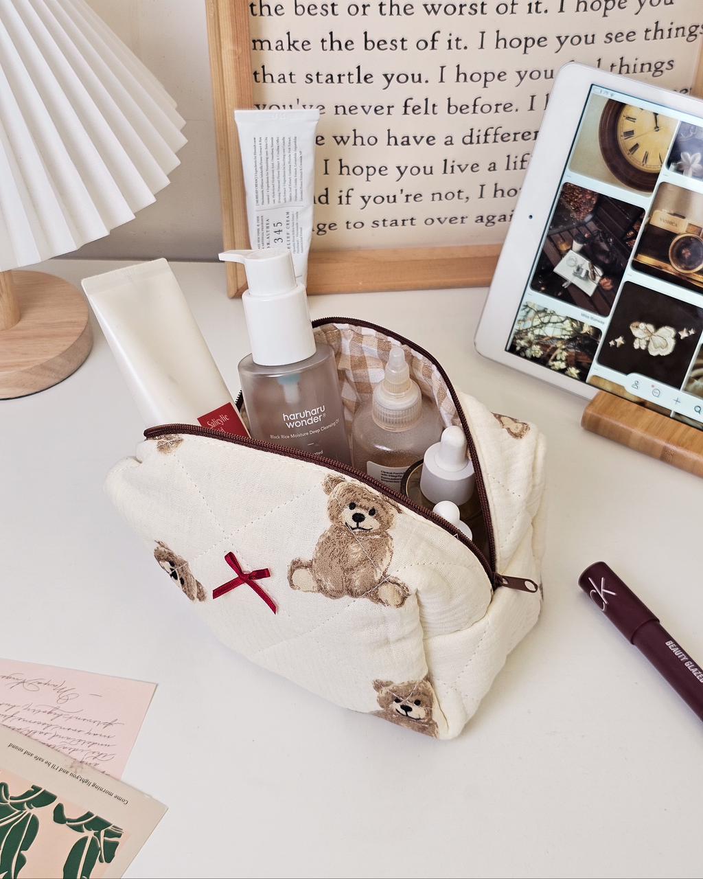 حقيبة مكياج الدبدوب