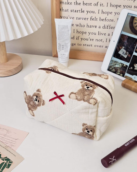 حقيبة مكياج الدبدوب